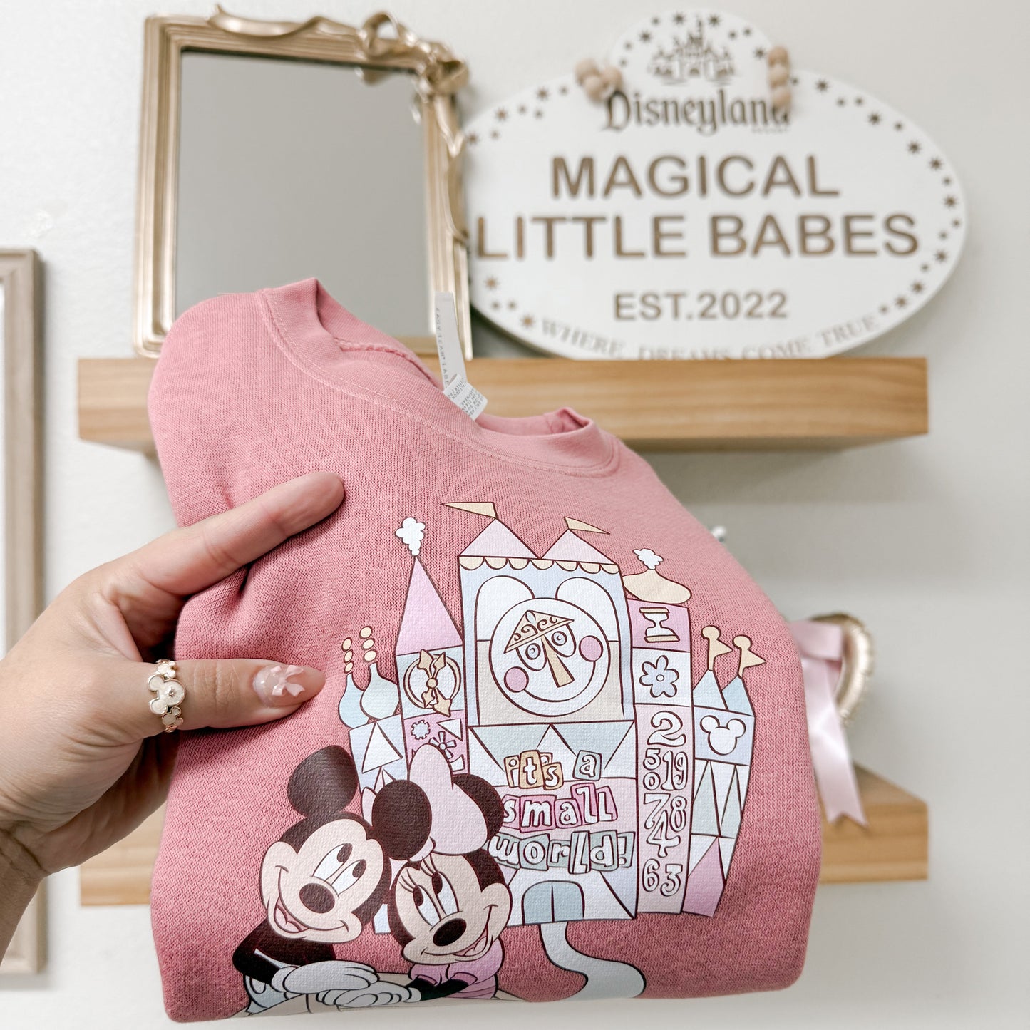 Its a small MOUSE Sweater *READY TO SHIP