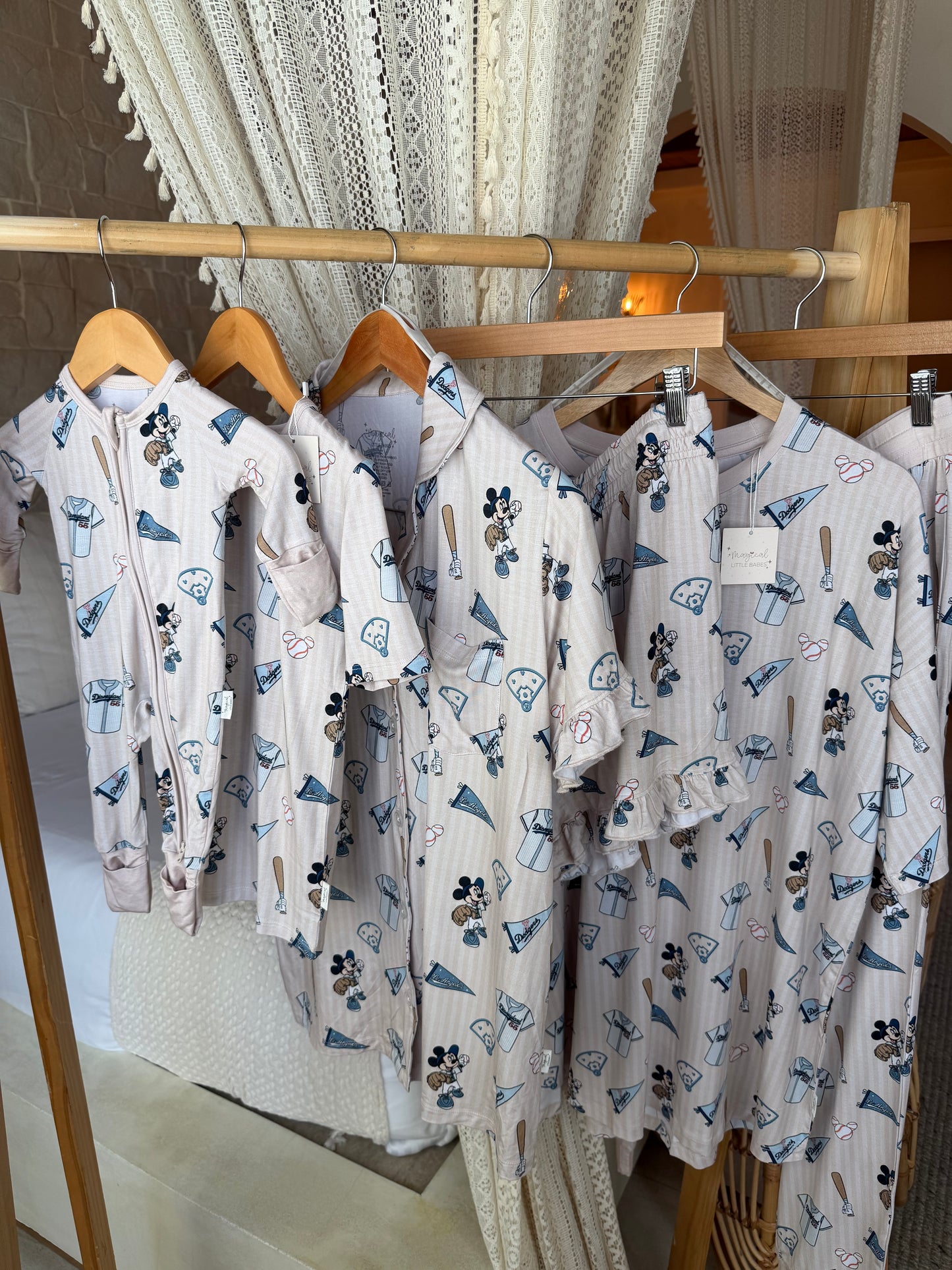 L A D O D G E R S Bamboo Family Matching